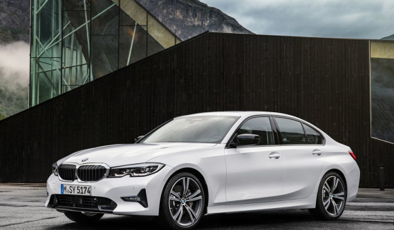 Quyết so găng cùng Mercedes-Benz C-Class, BMW 3-Series chuẩn bị có 2 phiên bản mới giá “mềm” hơn