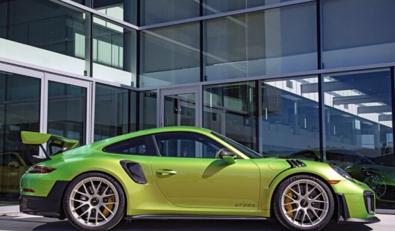 Porsche 911 GT2 RS cá nhân hóa làm dậy sóng giới mê xe ở Canada