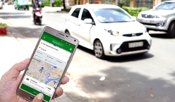 TP. HCM: Tạm dừng dịch vụ xe công nghệ, chở khách liên tỉnh, xử phạt người dân không đeo khẩu trang