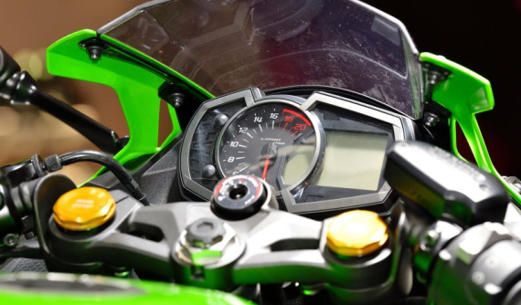 Mô tô đình đám Kawasaki ZX-25R lận đận với Covid-19, tiếp tục bị hoãn ngày ra mắt