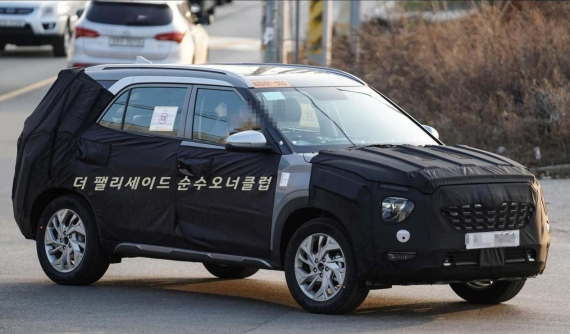 Hyundai Creta 7 chỗ lần đầu tiên chạy trên đường phố, to và rộng hơn nhưng giá vẫn rẻ