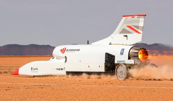 Đây là chuyện sẽ xảy khi Bugatti Chiron đua drag với xe phản lực có tốc độ trên 1.000 km/h