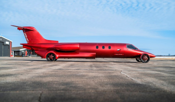 Limo-Jet - chiếc limousine độc nhất vô nhị ra đời từ chuyên cơ - chuẩn bị được rao bán