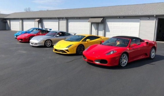 Đại gia bán siêu xe Ferrari và Lamborghini để hỗ trợ các gia đình bị ảnh hưởng bởi dịch Covid-19