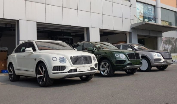 Bentley Bentayga V8 có giá tính lệ phí trước bạ từ 12 tỷ đồng, thú vị nhất là phiên bản 7 chỗ ngồi