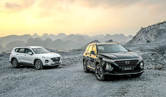 Không nằm ngoài cuộc đua giảm giá, Hyundai Santa Fe nhận ưu đãi “khủng” lên tới gần trăm triệu đồng