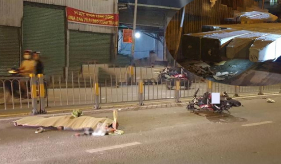 Gò Vấp: Tông vào đuôi xe tải chở cột bê tông, thanh niên chạy xe máy tử vong tại chỗ