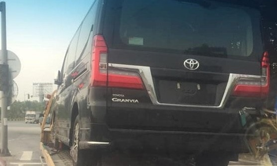 Toyota Granvia 2020 bất ngờ xuất hiện tại Việt Nam, nhiều khả năng được phân phối chính hãng với giá hơn 3 tỷ đồng
