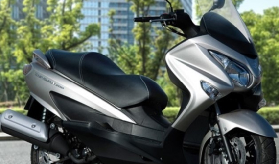 Suzuki Burgman 200 2020 vừa ra mắt có gì đáng chú ý