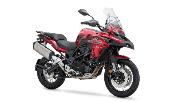 Benelli TRK 502 và TRK 502X 2020 sẽ được nâng cấp với màn hình màu TFT