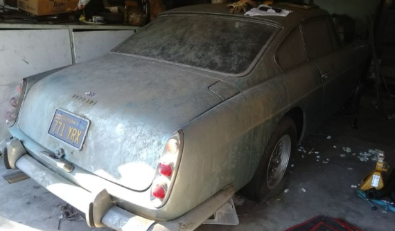 Xế cổ Ferrari 250GTE 1961 bị bỏ không nhiều năm nhưng vẫn được rao bán trên 6 tỷ đồng