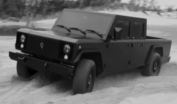 Chứng kiến bán tải điện Bollinger B2 thể hiện khả năng off-road ấn tượng