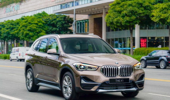 BMW X1 2020 có giá 1,859 tỷ đồng, "phả hơi nóng" lên Mercedes-Benz GLA