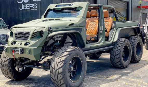 SoFlo E 6x6 - Chiếc xe địa hình 6 bánh cực hầm hố dựa trên Jeep Wrangler, giá khởi điểm 145.000 USD