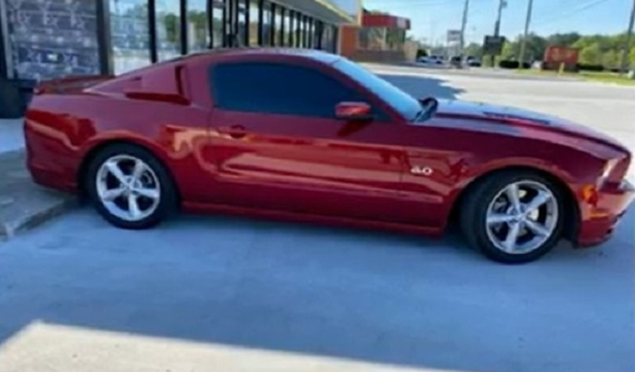 Kinh doanh khó khăn vì dịch bệnh Covid-19, chủ nhà hàng bán ô tô để trả lương cho nhân viên