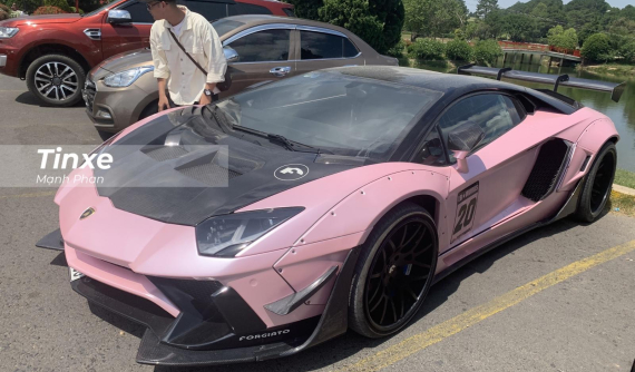 Cận cảnh siêu xe "trùm cuối" của đội Đà Lạt khi họp mặt cùng đoàn Car Passion