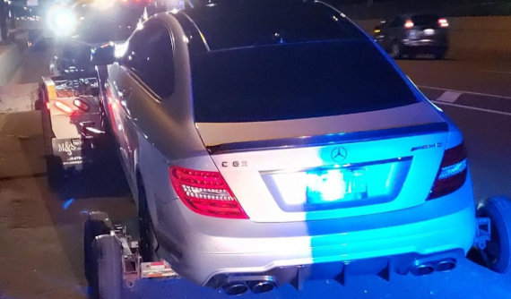 Mượn Mercedes-Benz C63 AMG của bố mẹ, thanh niên 19 tuổi "vít ga" lên đến vận tốc 308 km/h
