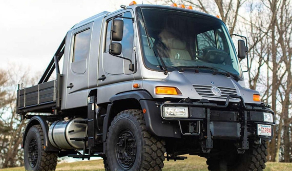 Chinh phục mọi địa hình với hàng hiếm Mercedes Unimog U500 2004 được rao bán giá 8,6 tỷ đồng