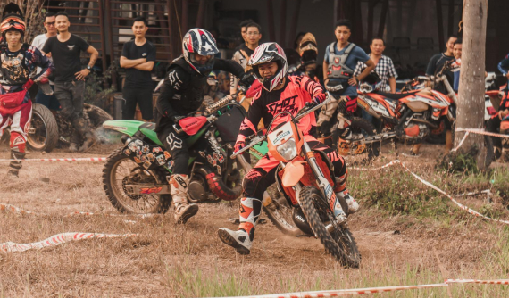 "Đột nhập" vào track đua off-road mới toanh dành cho các biker chạy cào cào tại Hà Nội mang tên Sunrise Track - Đầm Trành