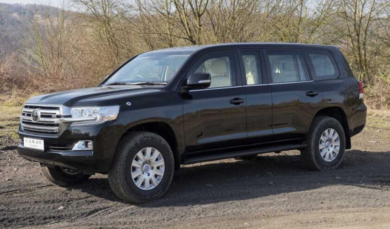Toyota Land Cruiser "Carat Duchatelet" - Limousine cực sang, chống đạn xuyên giáp dành cho chính trị gia