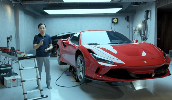 Video khám phá chiếc Ferrari F8 Tributo này lộ ra cái đam mê siêu xe của Cường "Đô-la" lớn đến nào