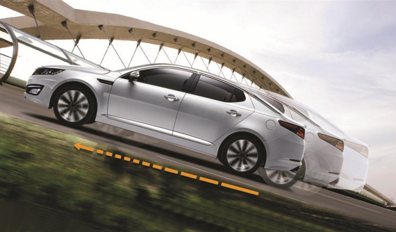 Hệ thống hỗ trợ khởi hành ngang dốc là gì?