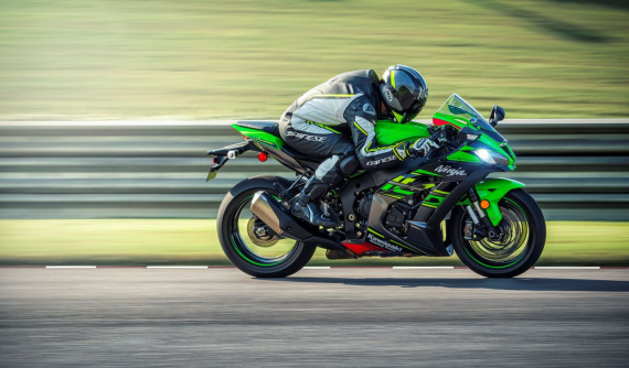 Kawasaki thông báo triệu hồi Kawasaki ZX-10R vì lỗi bản map ECU có thể gây cháy xe