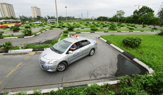 Thông thường học bằng lái xe B1 mất bao lâu?