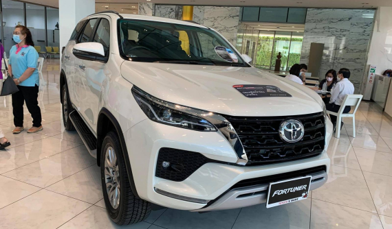Mới ra mắt tại Thái Lan, Toyota Fortuner 2020 bản 2.4 V có gì "hot"?