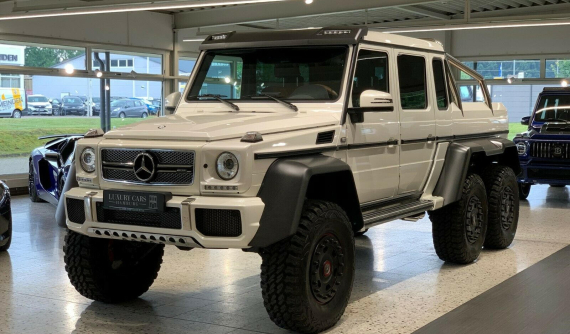 Chiếc Mercedes G63 AMG 6x6 với hơn 1.300 km trên đồng hồ này đang được ra giá bán 22,5 tỷ đồng