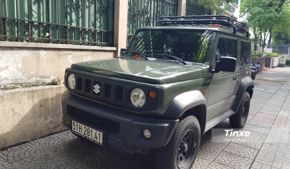 Có trong tay hơn 6 chiếc Mercedes-Benz G-Class, Chủ tịch Trung Nguyên vẫn mua Suzuki Jimny 2020
