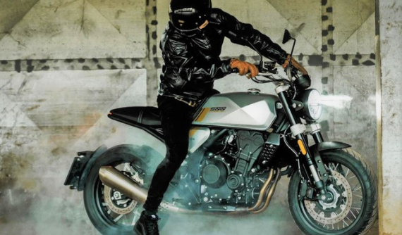 Brixton Crossfire 500 2020, xe mô tô cổ điển mang động cơ như Honda CB500X ra mắt cùng mức giá rẻ