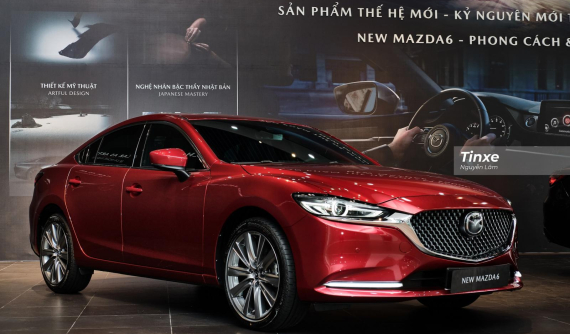Nâng cấp bản mới, Mazda6 2020 có gì để giành ngôi vua từ tay Toyota Camry?