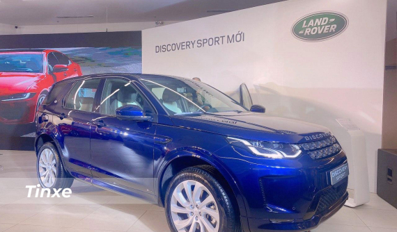 Jaguar XE và Land Rover Discovery Sport 2020 ra mắt tại Việt Nam, đồng giá từ 2,61 tỷ đồng