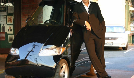 Tango T600 - Chiếc xe điện tí hon với giấc mơ lớn và cái giá 420.000 USD