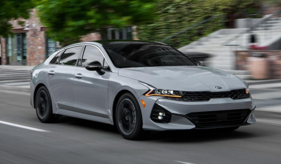 Kia K5 2021 trình làng với động cơ tăng áp 2.5L, đe dọa Toyota Camry và Honda Accord