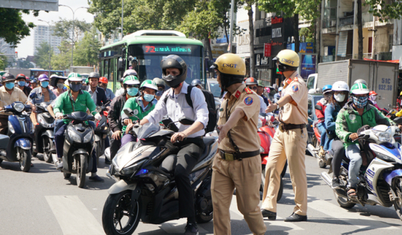 Từ 1/7, người vi phạm giao thông có thể nộp phạt qua hình thức trực tuyến trên toàn quốc