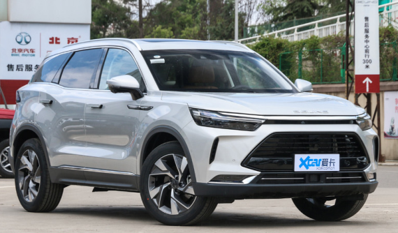 BEIJING X7 - SUV dáng vẻ gọn gàng, phù hợp làm xe gia đình với giá khởi điểm 344 triệu đồng