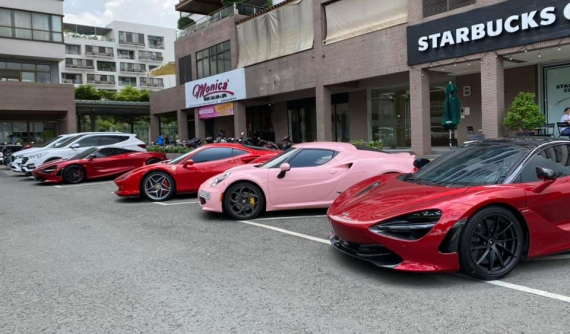 Dàn siêu xe đẹp mắt của các doanh nhân Sài thành họp mặt, có cả Ferrari F8 Tributo độc nhất Việt Nam của Cường "Đô-la"