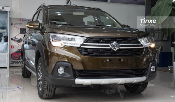 Suzuki XL7 không những không bị ngừng phân phối tại Việt Nam như lời đồn mà còn có thêm 1 phiên bản