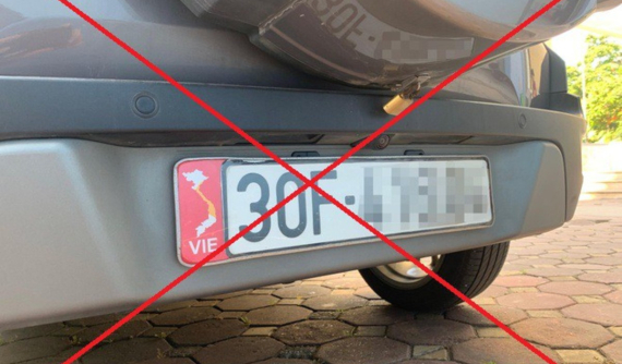 Ô tô dán bản đồ Việt Nam thiếu Hoàng Sa, Trường Sa sẽ bị phạt đến 40 triệu đồng