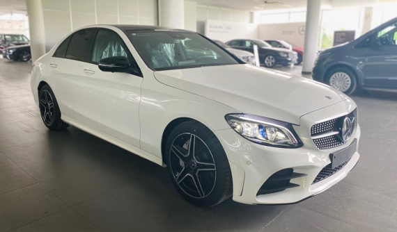 Mercedes-Benz C300 AMG 2020 bất ngờ có nâng cấp nhẹ, giá tăng thêm 10 triệu đồng