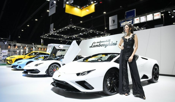 Siêu xe Lamborghini Huracan EVO RWD Spyder đầu tiên đến Thái Lan với giá bán 16 tỷ đồng