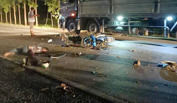 Hải Dương: 2 xe máy đối đầu nhau trên QL10 khiến hai người thương vong