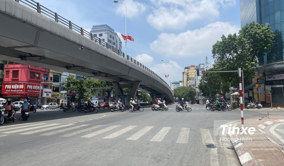 Tư vấn giao thông: Lỗi vượt đèn đỏ 2020 mới nhất có có khung hình phạt đến 5 triệu và tước bằng lái