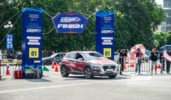 Mãn nhãn với những hình ảnh của giải đua xe TC Motor Gymkhana lần đầu được tổ chức tại Việt Nam