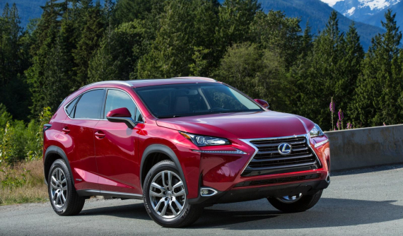 SUV hạng sang cỡ nhỏ Lexus NX 2021 được bổ sung khá nhiều trang bị trong phiên bản mới