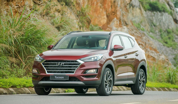 “Chạm mặt” Honda CR-V 2020 vừa ra mắt, Hyundai Tucson được giảm giá nhẹ tại đại lý