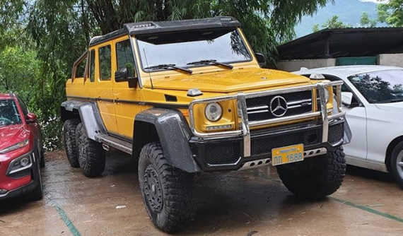 Hàng độc Mercedes-Benz G63 AMG 6x6 du lịch tận Hoà Bình