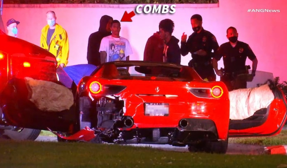 Bị ô tô Tesla tông trúng, siêu xe Ferrari 488 Spider của con trai rapper P Diddy hỏng nặng